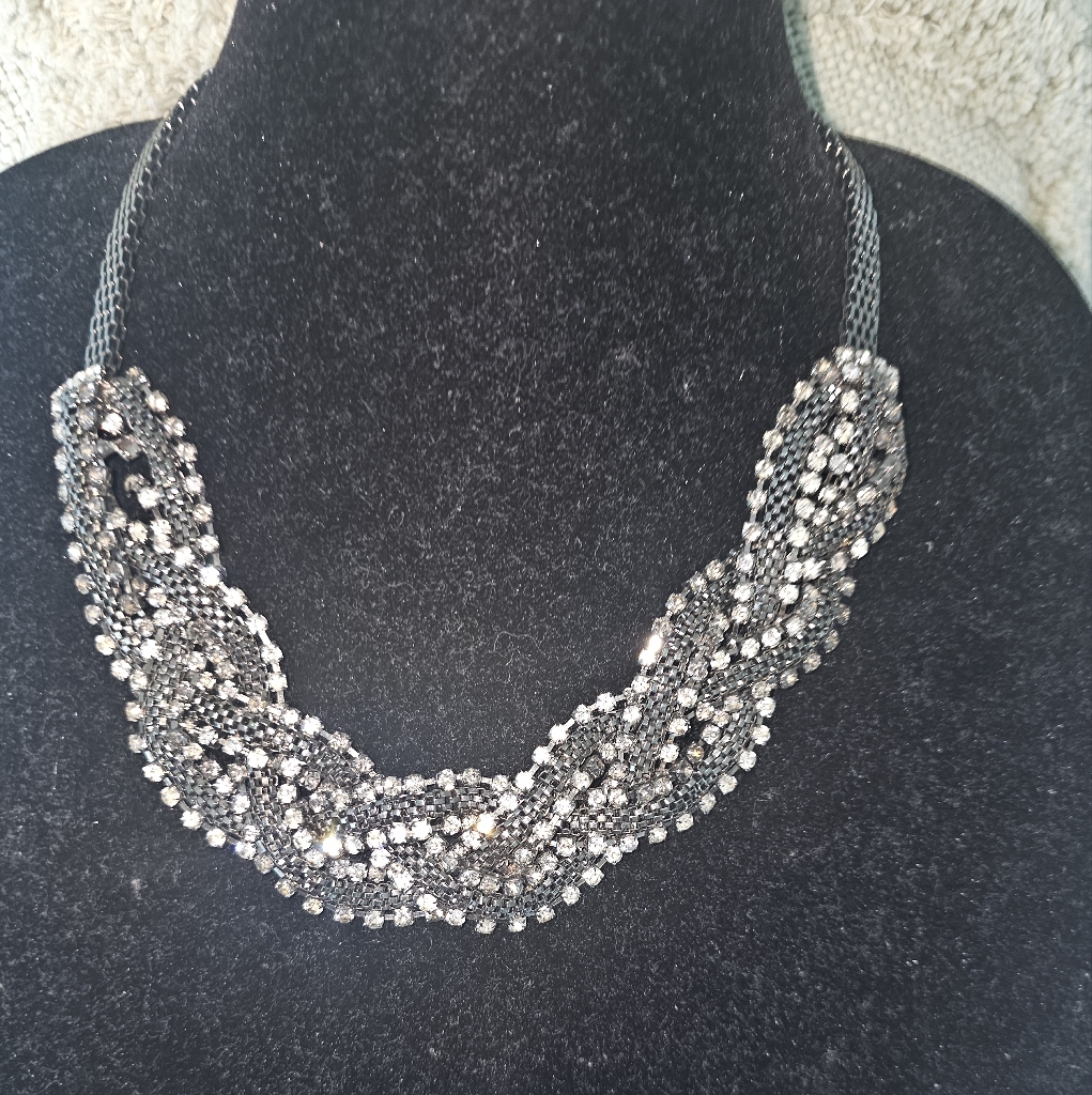 Elegant Silver& Rhinestone Braided Collar Necklace